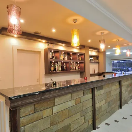 Hotel Lintzi 2*