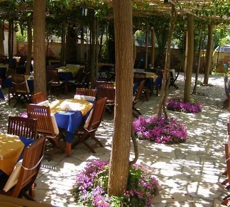 Hotel Lintzi