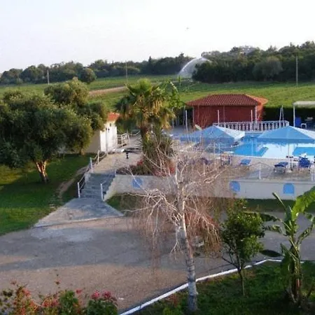 Lintzi Hotel 2*