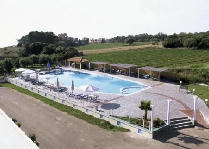 Otel Lintzi 2*