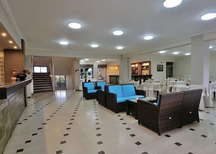 Otel Lintzi 2*