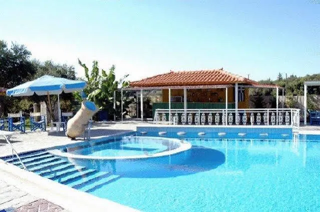 Lintzi Otel 2*