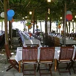 Hotel Lintzi Arkoudi