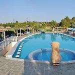 Lintzi 2* Arkoudi