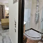 Hotel Lintzi Arkoudi
