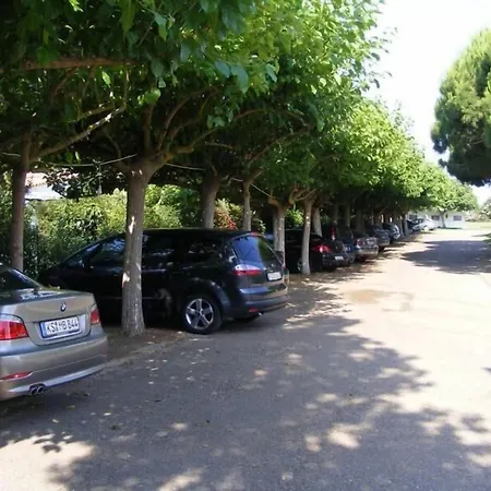 Lintzi 2* Arkoudi